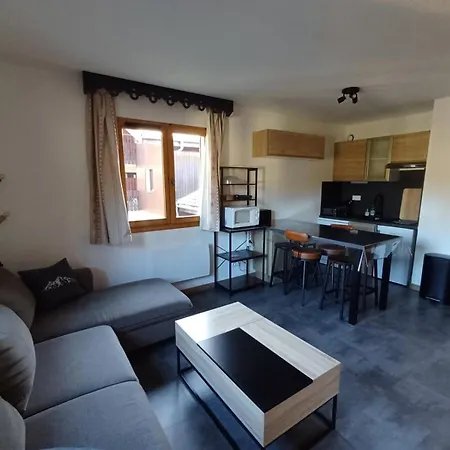 4-6 Personnes - Piscines - - Haute Savoie Apartment